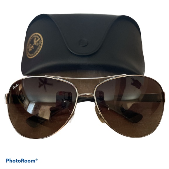 πΆ Ray Bans Sunglasses πΆ